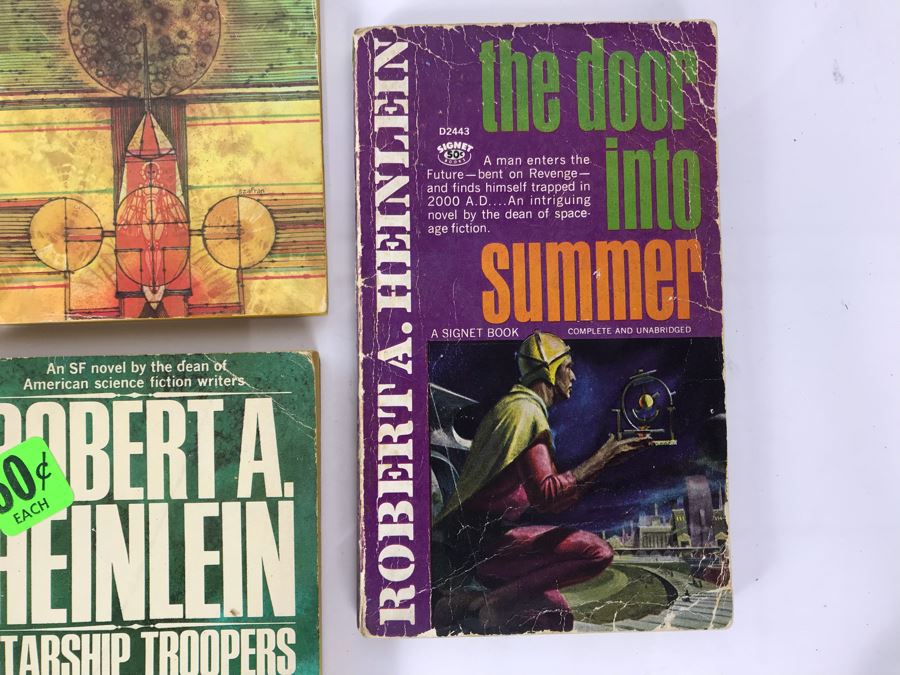 (13) Vintage Paperback Books By Robert A. Heinlein [Photo 5]