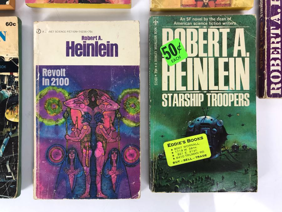 (13) Vintage Paperback Books By Robert A. Heinlein [Photo 6]
