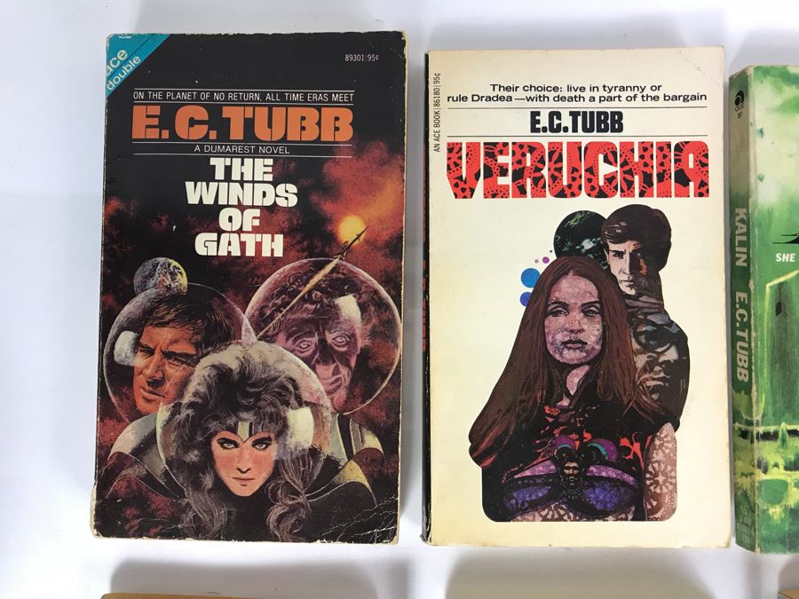 (18) Paperback Books By E. C. Tubb [Photo 2]