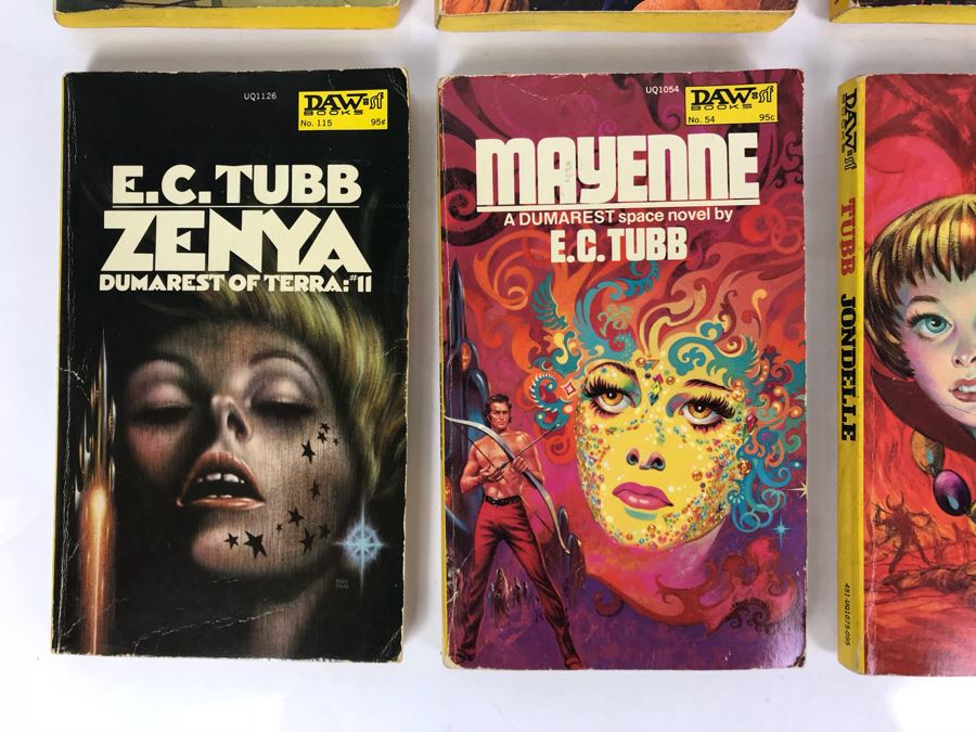 (12) Paperback Books By E. C. Tubb [Photo 8]