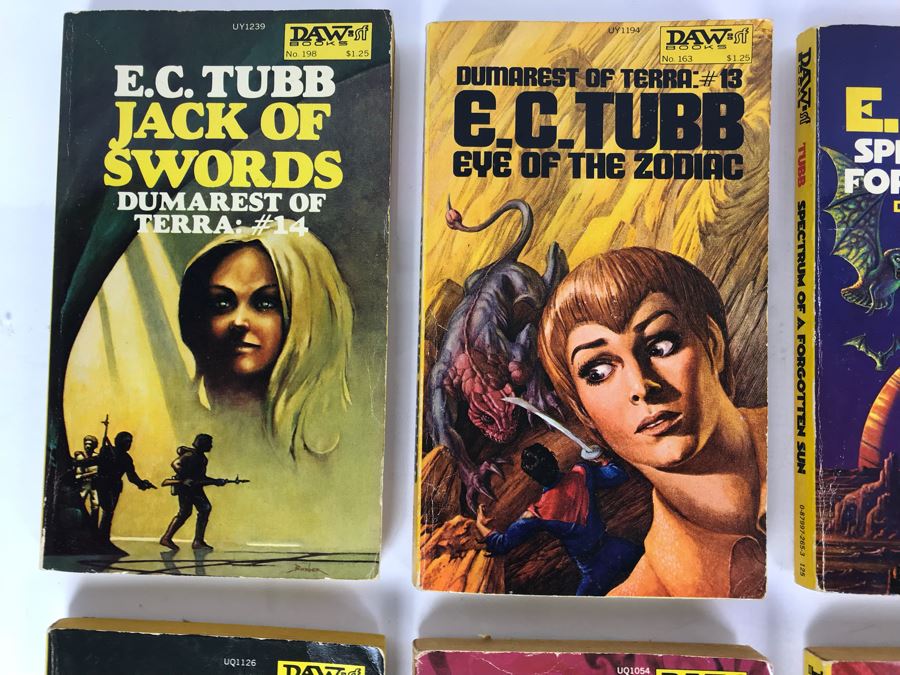 (12) Paperback Books By E. C. Tubb [Photo 3]