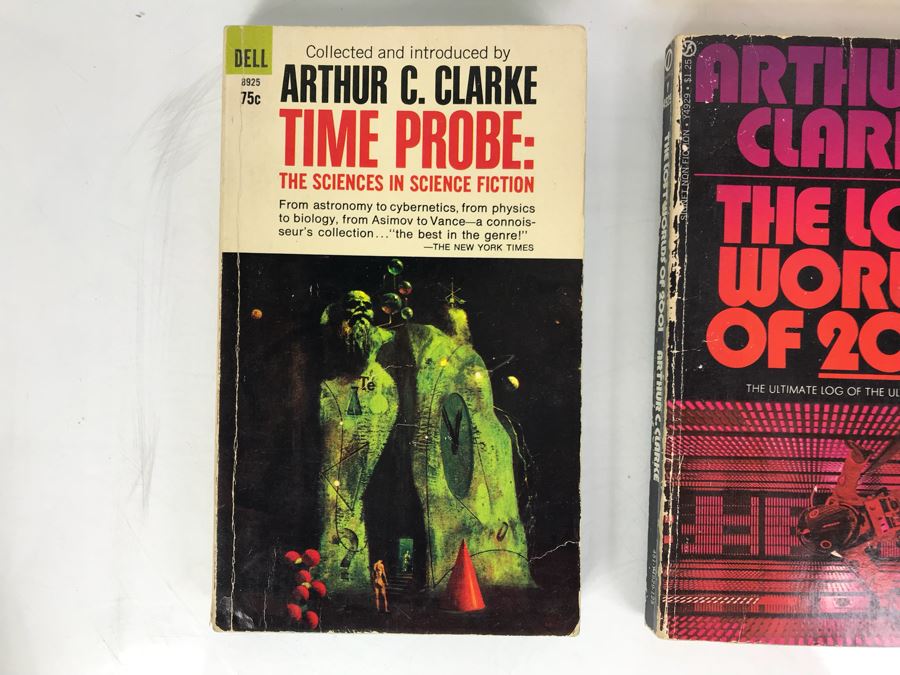 Paperback Books By Arthur C. Clarke And Jules Verne [Photo 6]