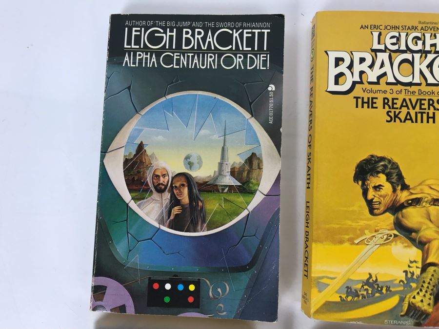 (7) Paperback Books By Leigh Brackett [Photo 7]