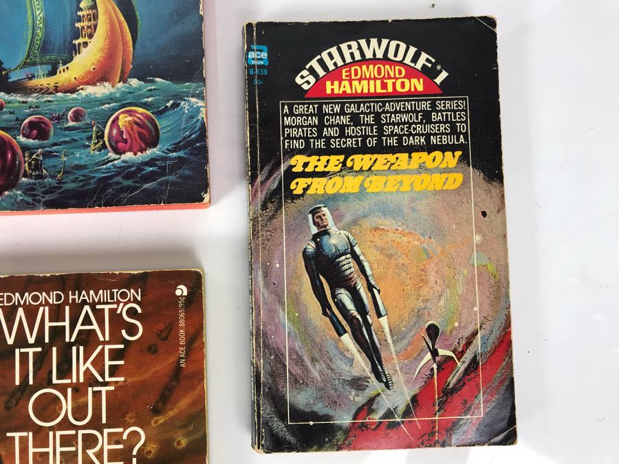 (9) Paperback Books By Edmond Hamilton [Photo 4]