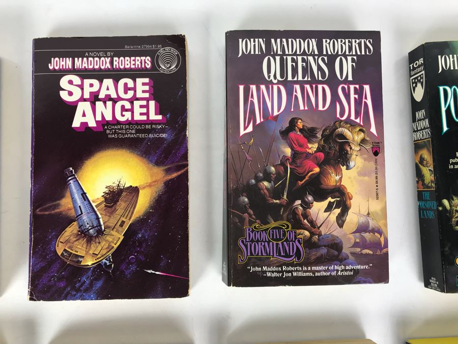 (8) Paperback Books By John Maddox Roberts - (4) Books Are Signed By John Maddox Roberts [Photo 5]