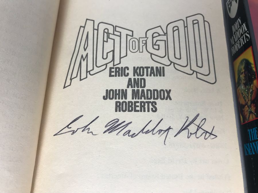 (8) Paperback Books By John Maddox Roberts - (4) Books Are Signed By John Maddox Roberts [Photo 11]