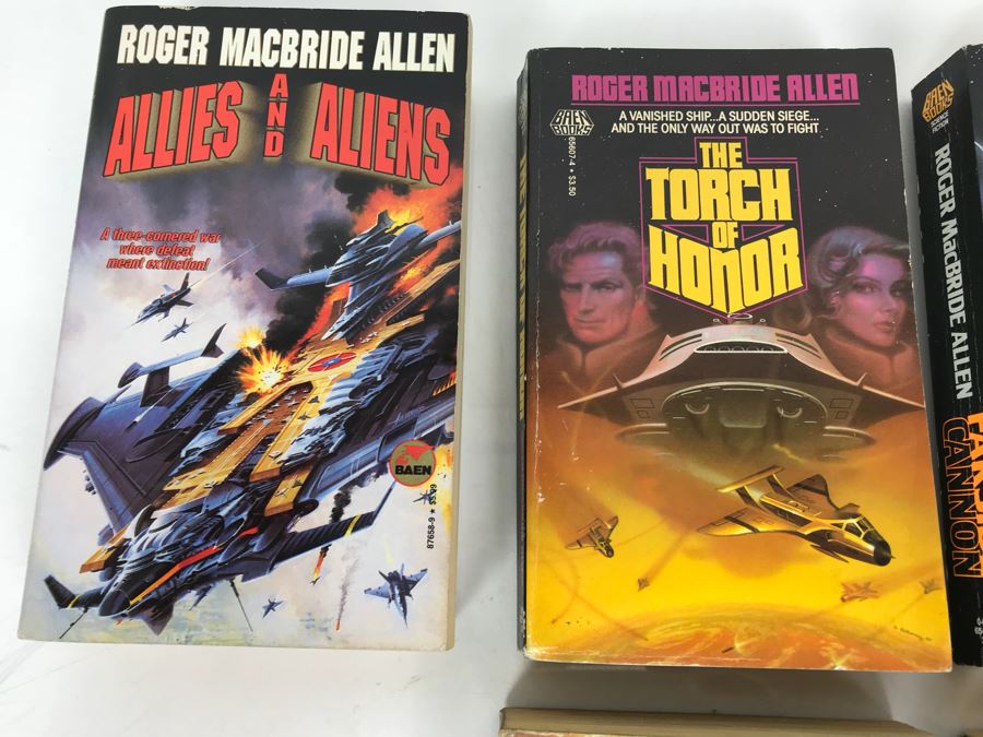 (6) Paperback Books By Roger Macbride Allen And L. E. Modesitt, Jr [Photo 3]