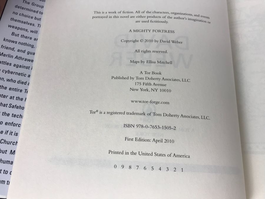 (4) First Printing Hardcover Books And (1) First Edition Hardcover Book By David Weber [Photo 8]