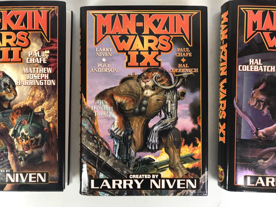 (3) First Printing Hardcover Books And (2) Paperback Books By Larry Niven [Photo 3]