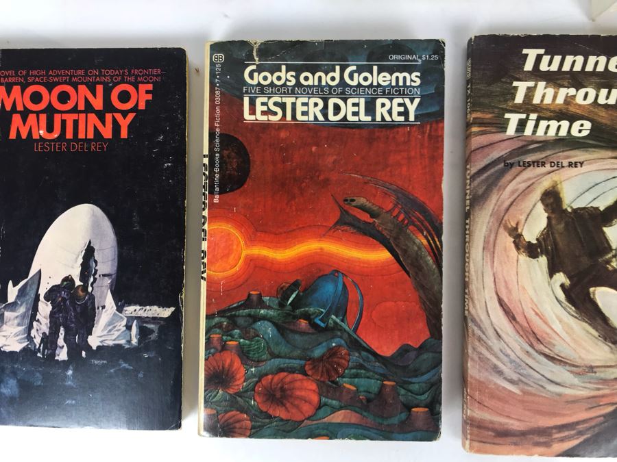Collection Of Vintage Science Fiction Paperback Books And First Edition Hardcover Book 'Early Del Rey: Lester Del Rey' By Lester Del Rey [Photo 5]