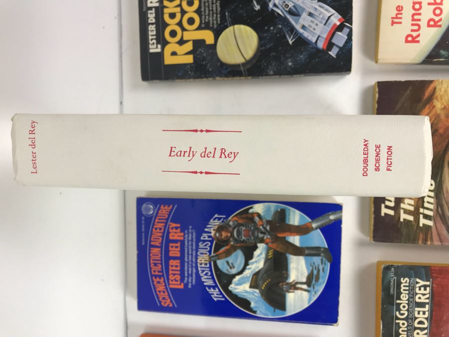 Collection Of Vintage Science Fiction Paperback Books And First Edition Hardcover Book 'Early Del Rey: Lester Del Rey' By Lester Del Rey [Photo 2]