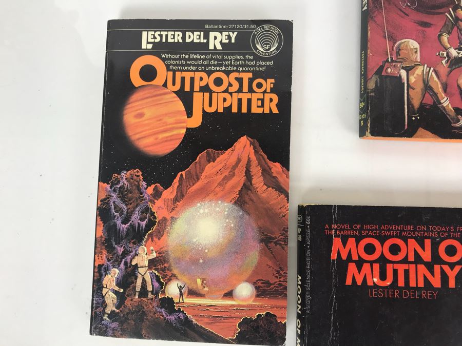 Collection Of Vintage Science Fiction Paperback Books And First Edition Hardcover Book 'Early Del Rey: Lester Del Rey' By Lester Del Rey [Photo 7]