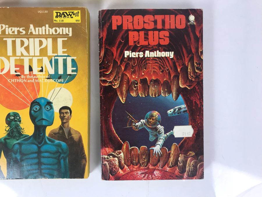 Vintage Paperback Science Fiction Books By Piers Anthony [Photo 3]
