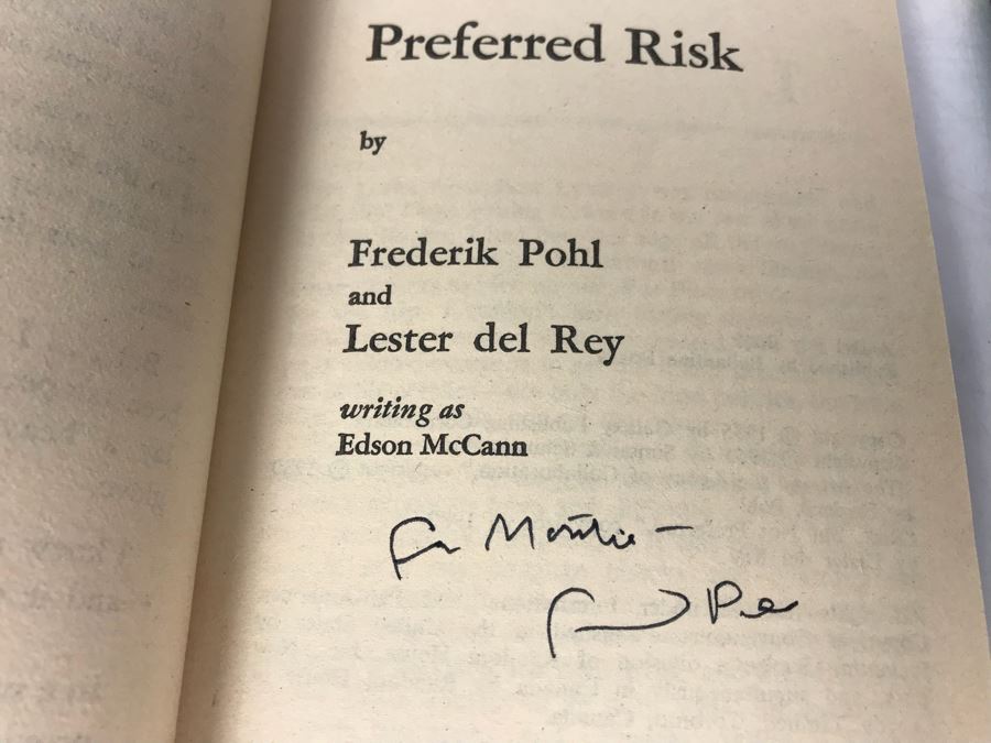 Collection Of Paperback Science Fiction Books - One Signed By Frederik Pohl [Photo 6]