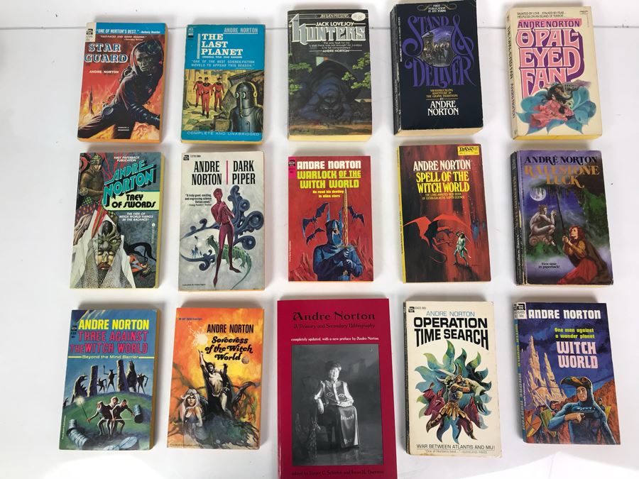 Collection Of Vintage Science Fiction Paperback Books By Andre Norton [Photo 1]