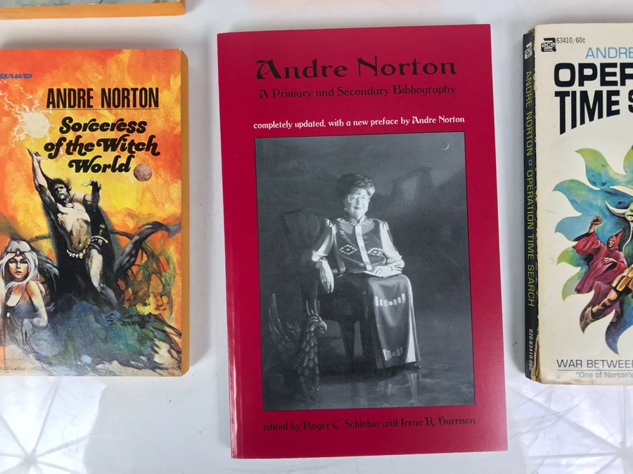 Collection Of Vintage Science Fiction Paperback Books By Andre Norton [Photo 4]
