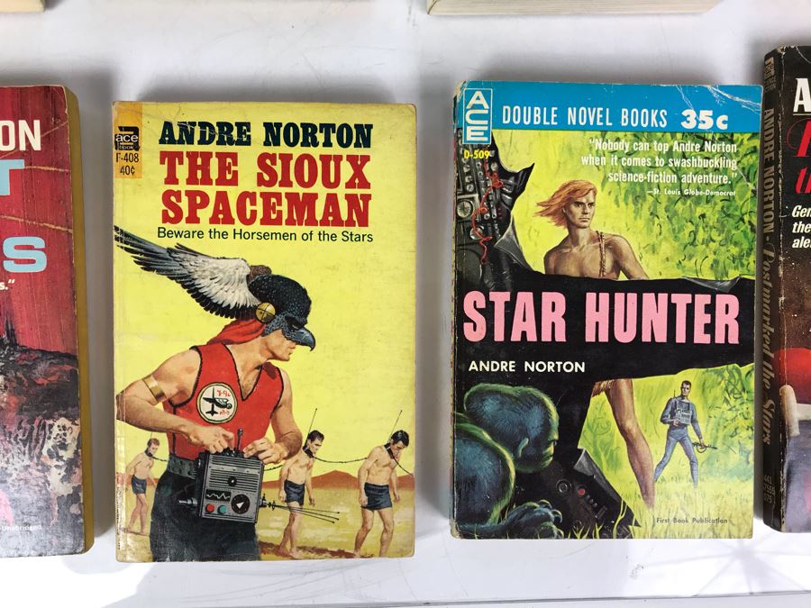Collection Of Vintage Science Fiction Paperback Books By Andre Norton [Photo 3]