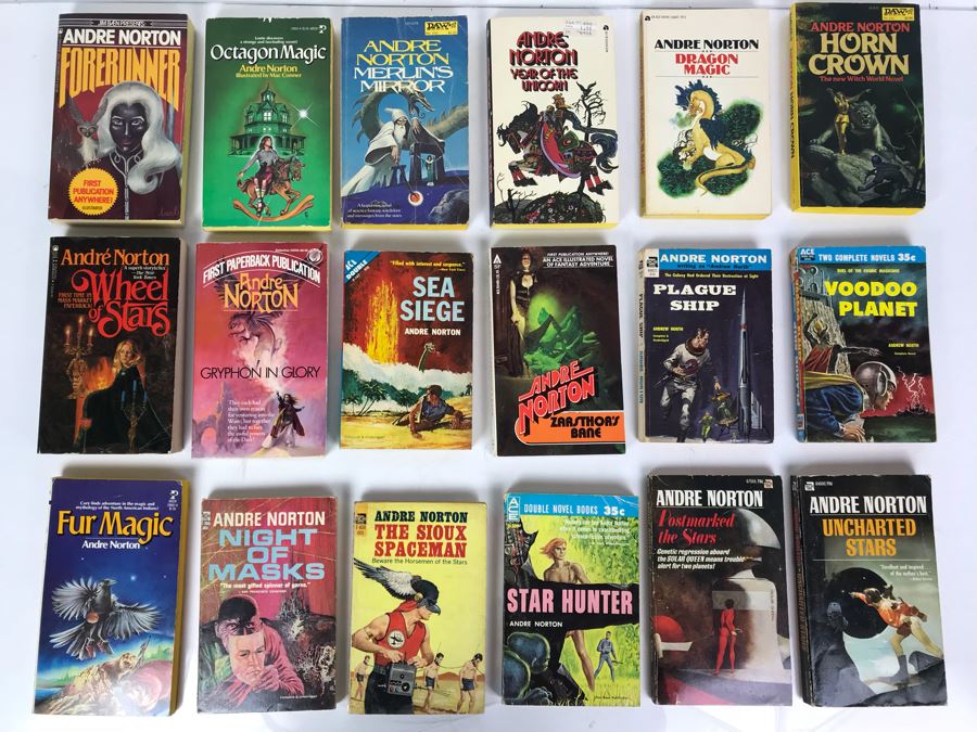 Collection Of Vintage Science Fiction Paperback Books By Andre Norton [Photo 1]
