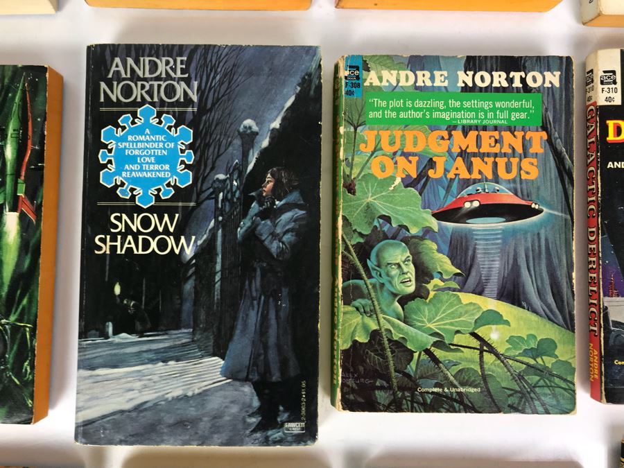 Collection Of Vintage Science Fiction Paperback Books By Andre Norton [Photo 8]