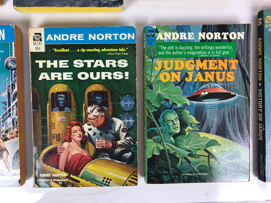 Collection Of Vintage Science Fiction Paperback Books By Andre Norton [Photo 5]