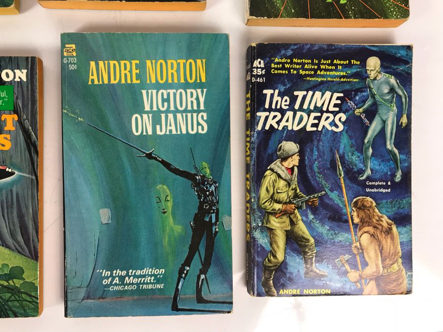 Collection Of Vintage Science Fiction Paperback Books By Andre Norton [Photo 6]