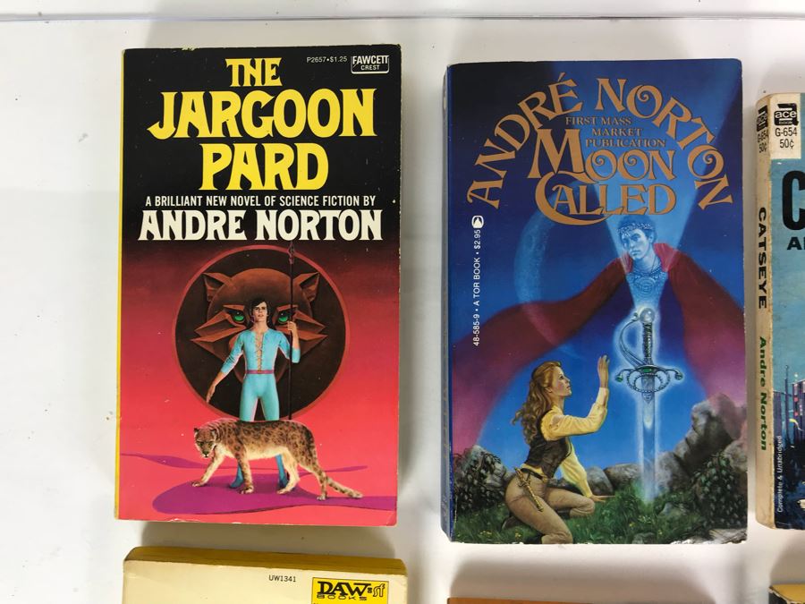 Collection Of Vintage Science Fiction Paperback Books By Andre Norton [Photo 3]