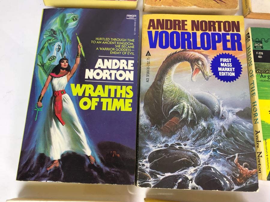 Collection Of Vintage Science Fiction Paperback Books By Andre Norton [Photo 8]