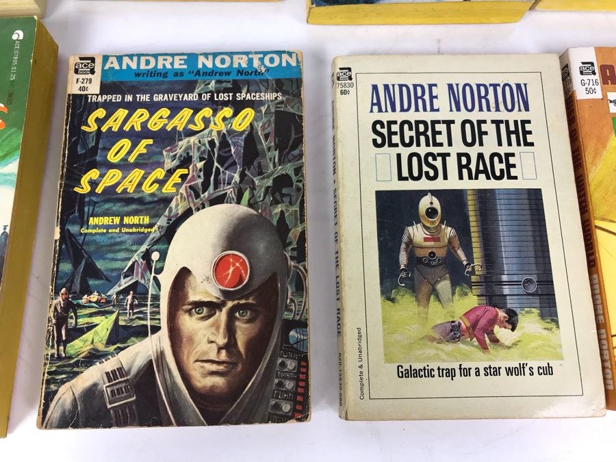 Collection Of Vintage Science Fiction Paperback Books By Andre Norton [Photo 3]