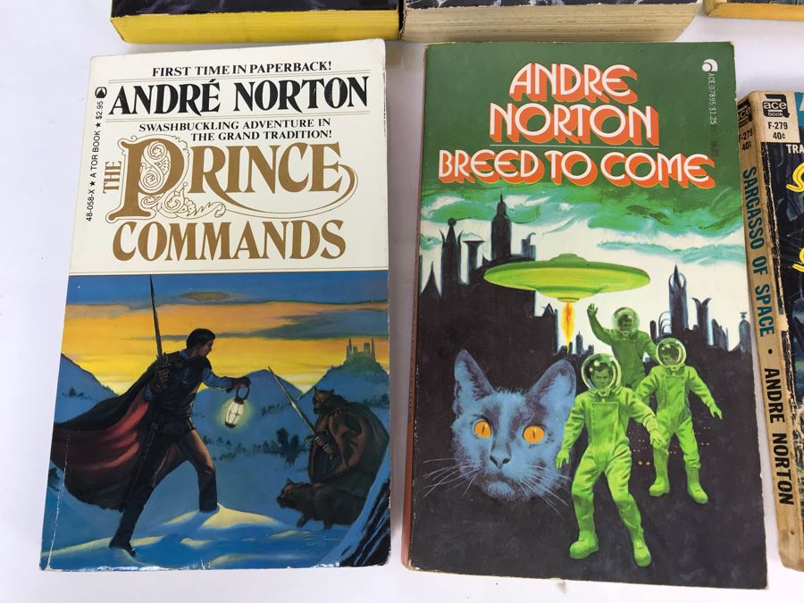 Collection Of Vintage Science Fiction Paperback Books By Andre Norton [Photo 2]