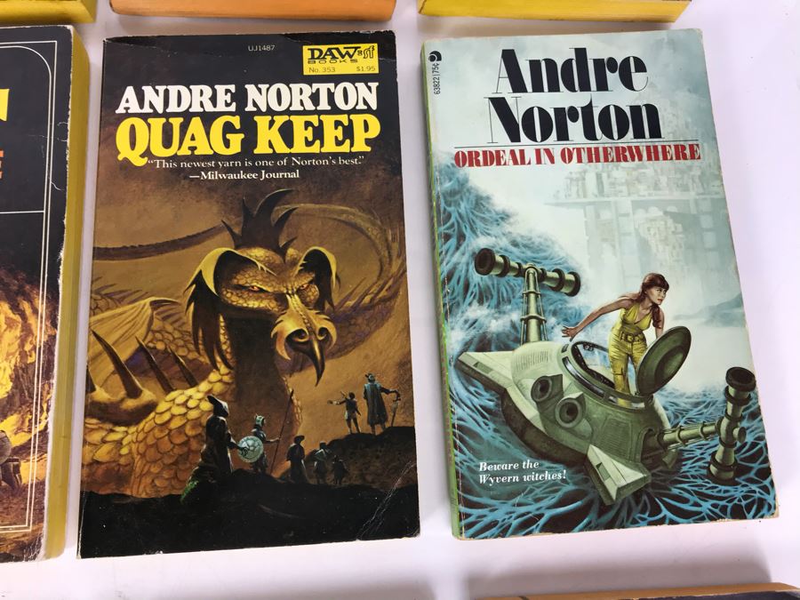Collection Of Vintage Science Fiction Paperback Books By Andre Norton [Photo 12]