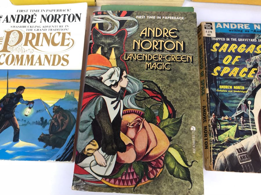 Collection Of Vintage Science Fiction Paperback Books By Andre Norton [Photo 6]