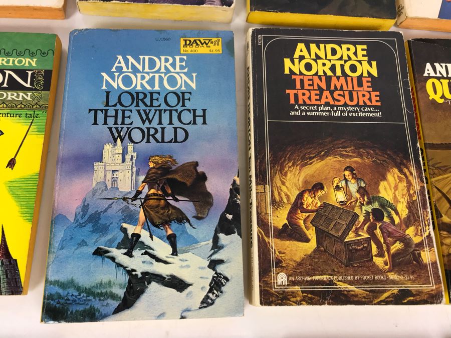 Collection Of Vintage Science Fiction Paperback Books By Andre Norton [Photo 11]