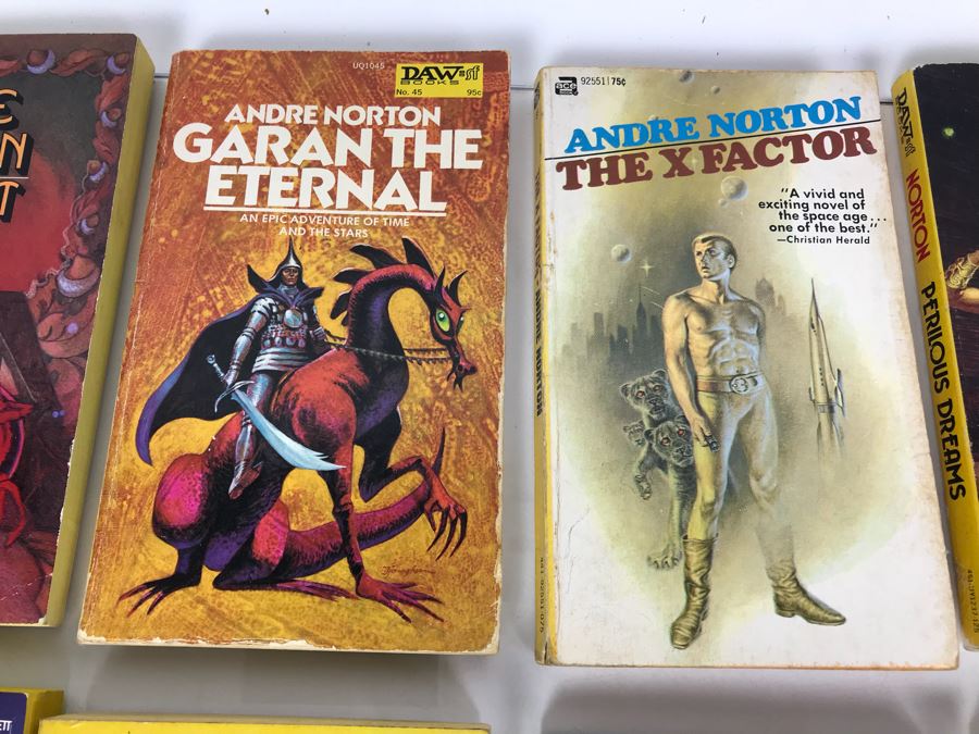 Collection Of Vintage Science Fiction Paperback Books By Andre Norton [Photo 15]