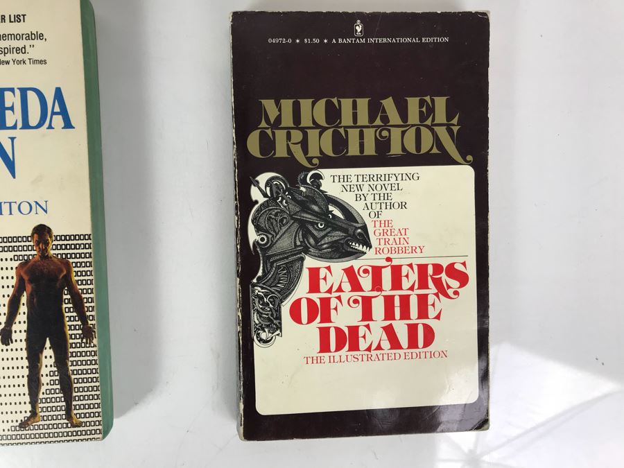 Hardcover And Paperback Books By Michael Crichton [Photo 6]