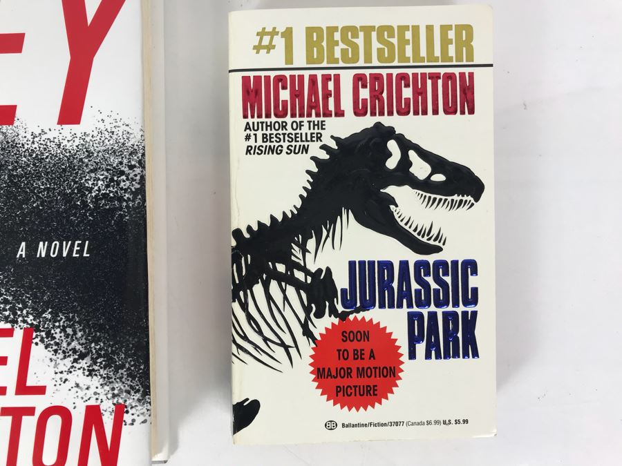 Hardcover And Paperback Books By Michael Crichton [Photo 3]