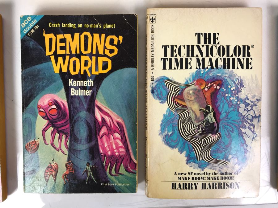 Collection Of Vintage Science Fiction Paperback Books [Photo 4]