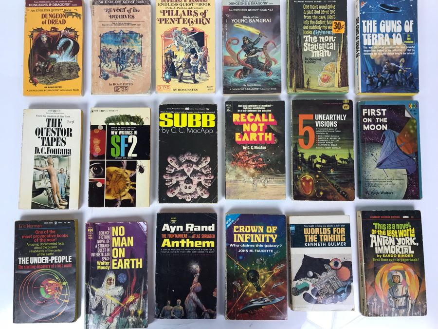 Collection Of Vintage Science Fiction Paperback Books [Photo 1]