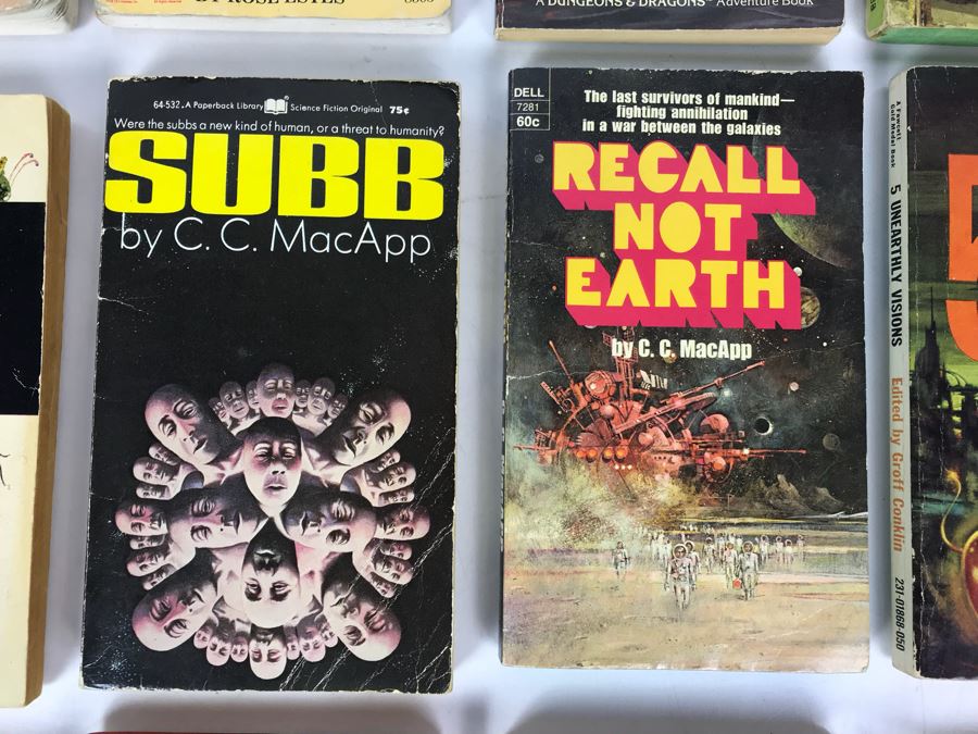 Collection Of Vintage Science Fiction Paperback Books [Photo 7]