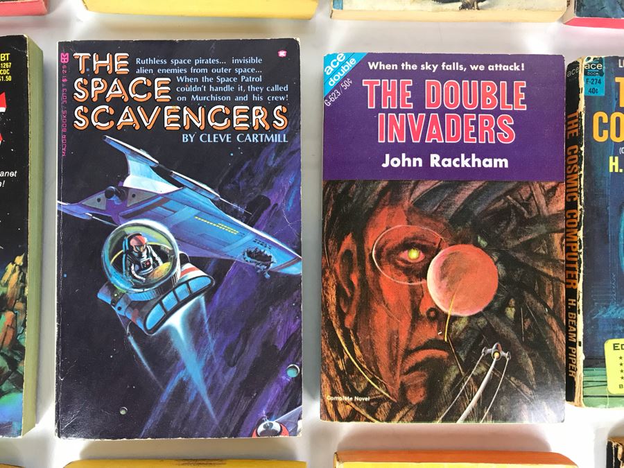 Collection Of Vintage Science Fiction Paperback Books [Photo 6]