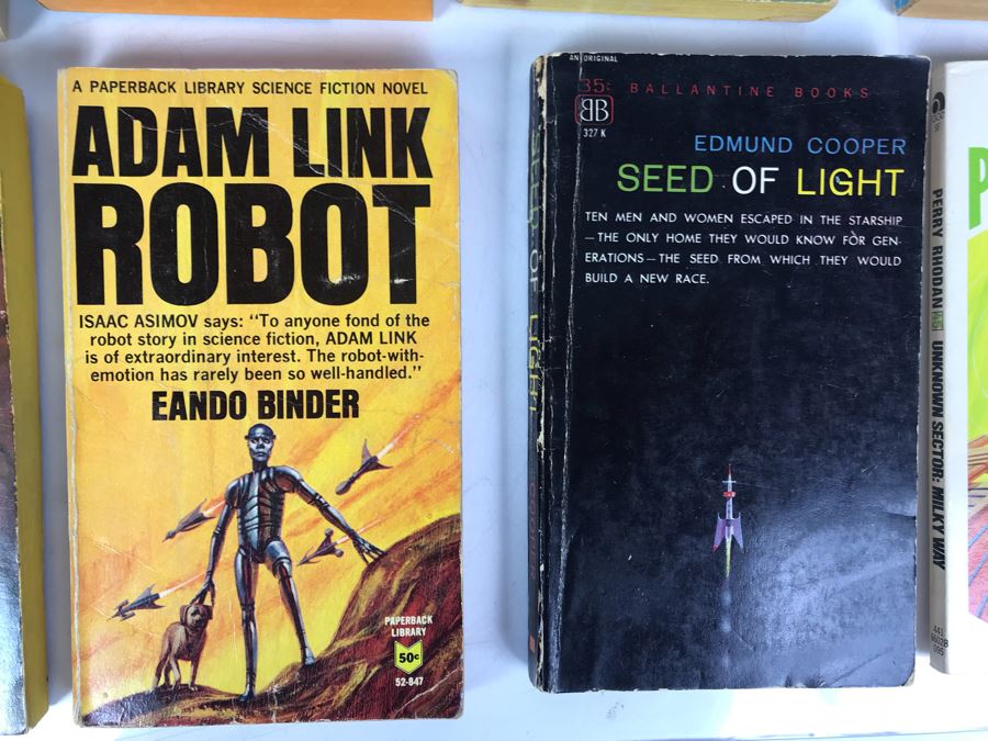 Collection Of Vintage Science Fiction Paperback Books [Photo 3]