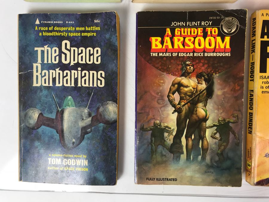 Collection Of Vintage Science Fiction Paperback Books [Photo 2]
