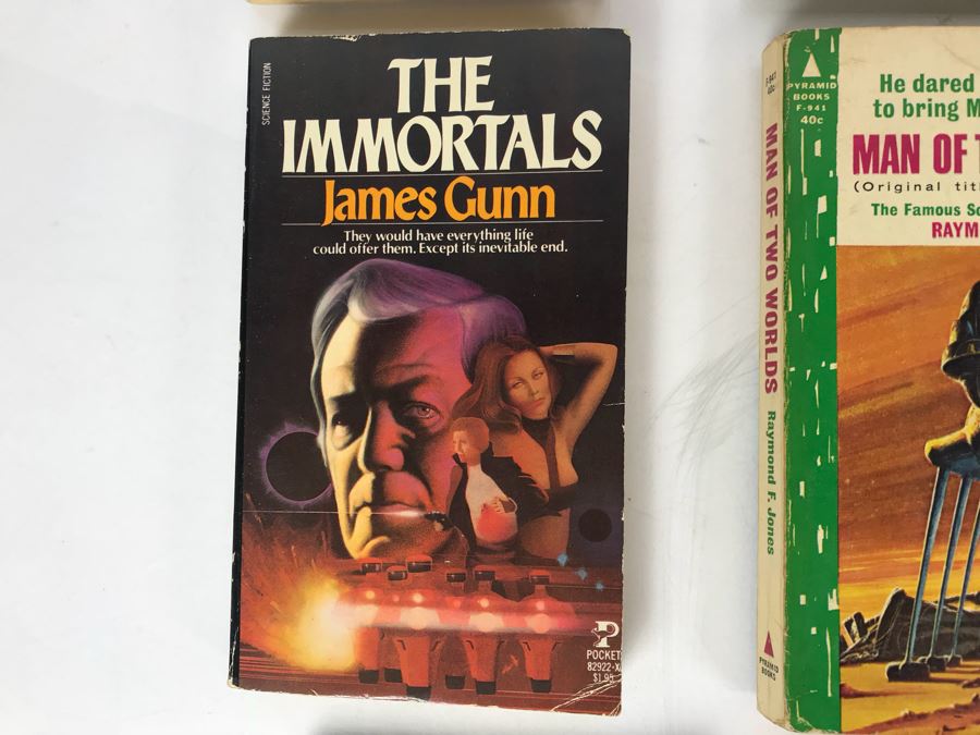 Collection Of Vintage Science Fiction Paperback Books [Photo 7]