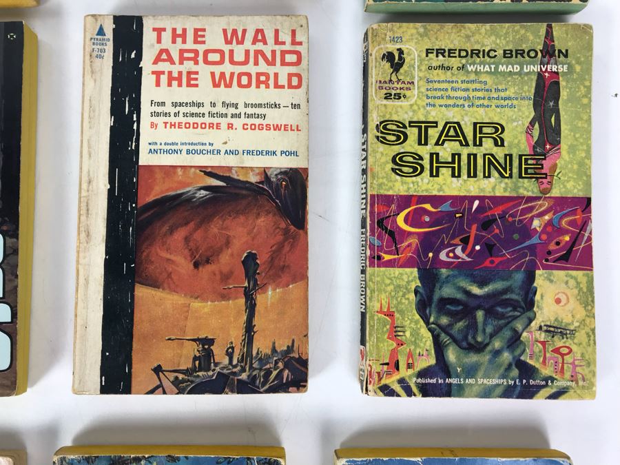 Collection Of Vintage Science Fiction Paperback Books [Photo 5]