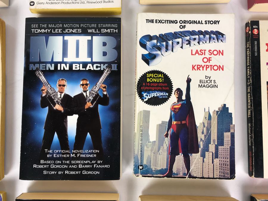 Collection Of Movie / TV Related Paperback Books [Photo 6]