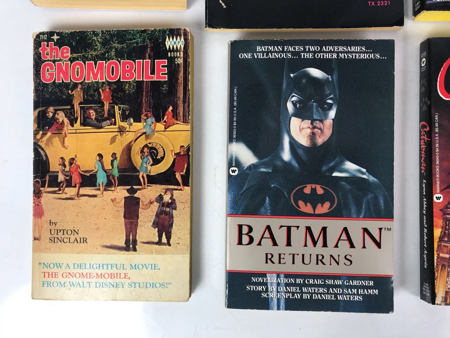 Collection Of Movie / TV Related Paperback Books [Photo 2]