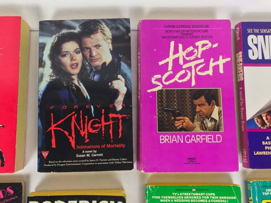 Collection Of Movie / TV Related Paperback Books [Photo 11]