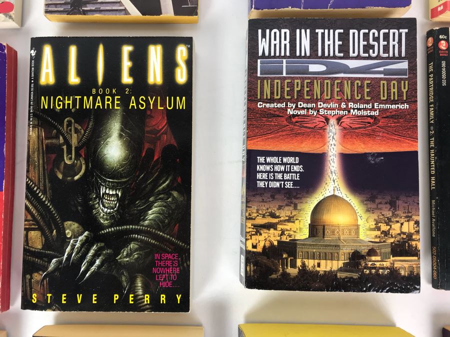 Collection Of Movie / TV Related Paperback Books [Photo 7]