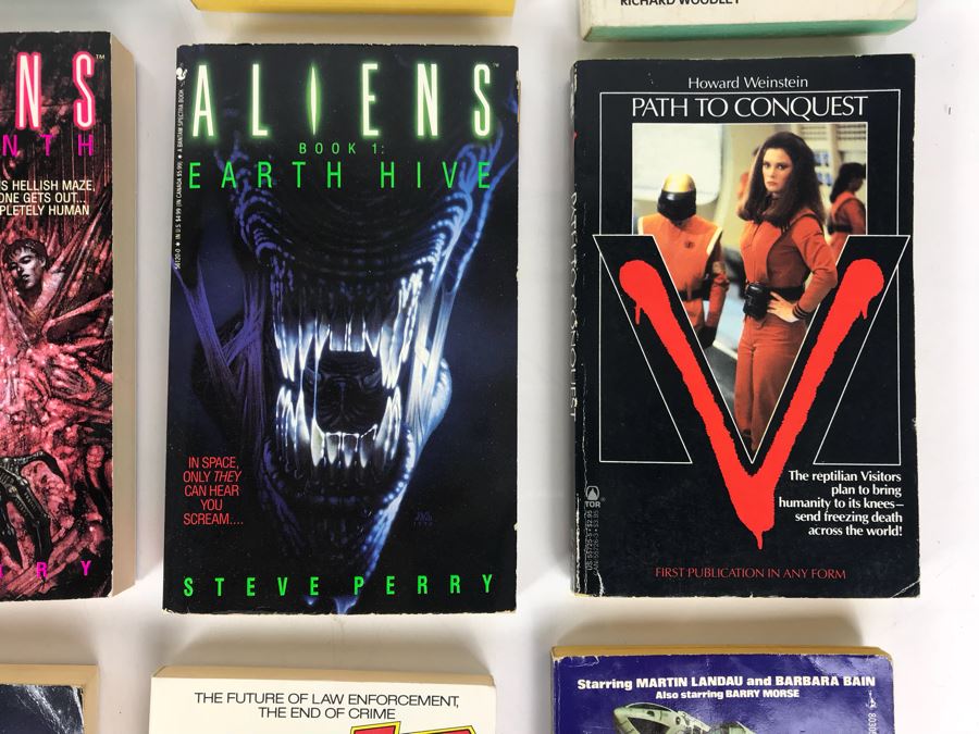 Collection Of Movie / TV Related Paperback Books [Photo 7]