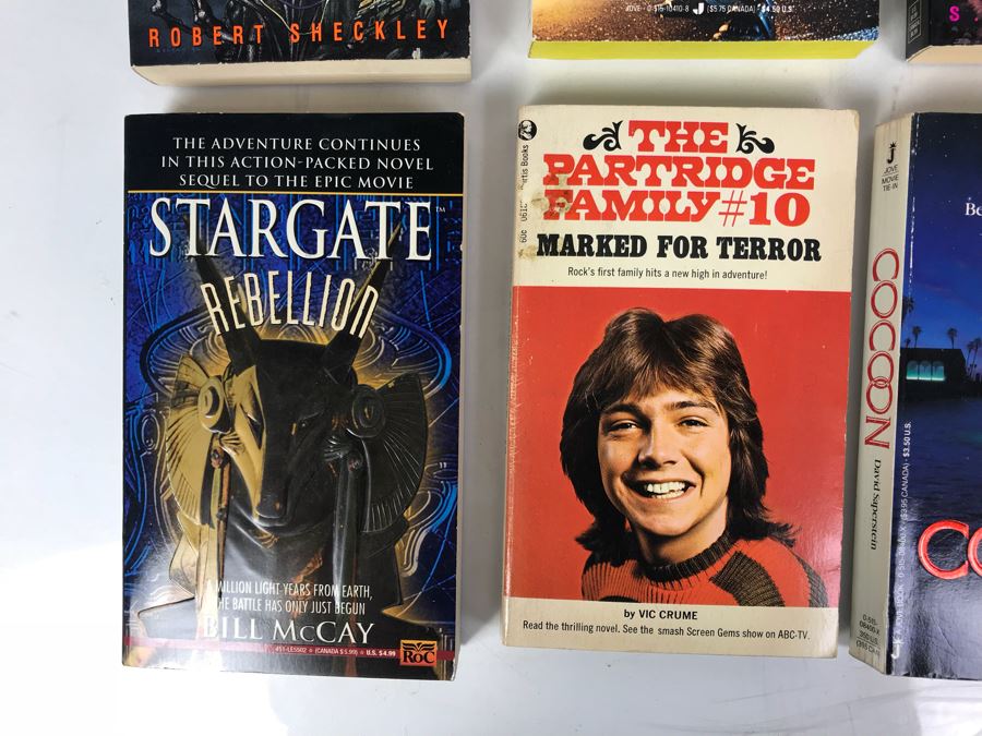 Collection Of Movie / TV Related Paperback Books [Photo 2]