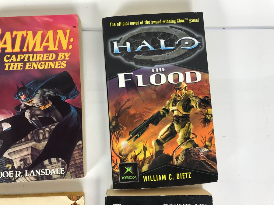 Collection Of Movie / TV Related Paperback Books [Photo 10]